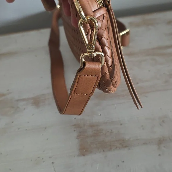 Quince Italian Leather Handwoven Sling Bag In Cognac - Picture 6 of 9